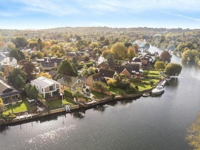 House for sale in Surrey, England