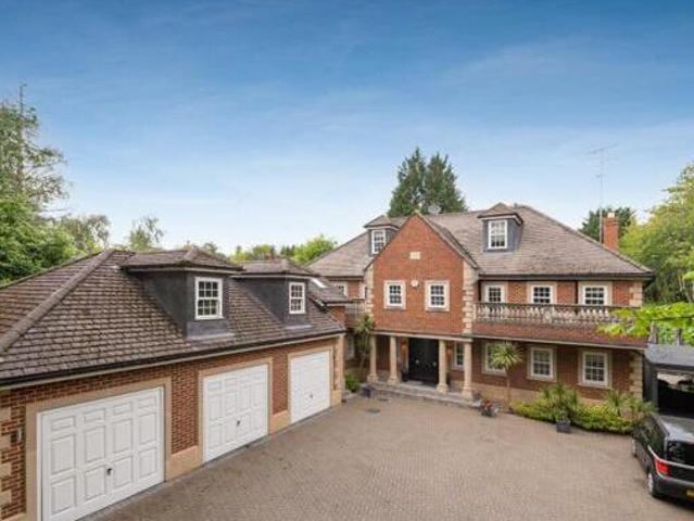 House for sale in Row Town, Surrey