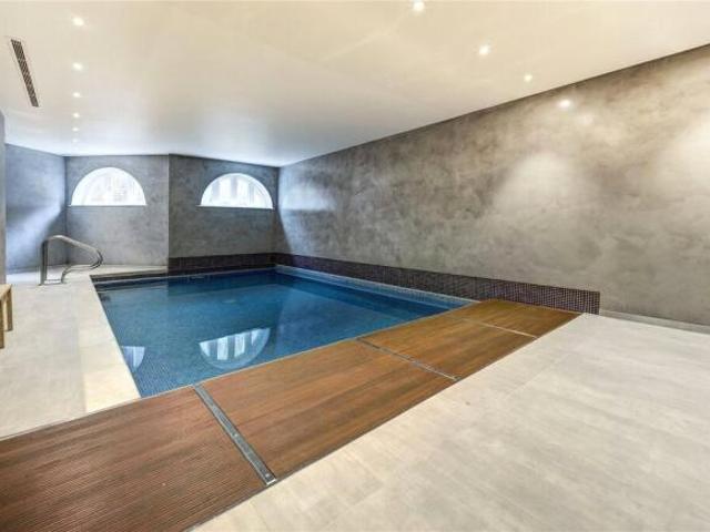 Farm for rent in Hampstead, Greater London