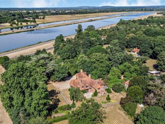 House for sale in Lambourn, West Berkshire