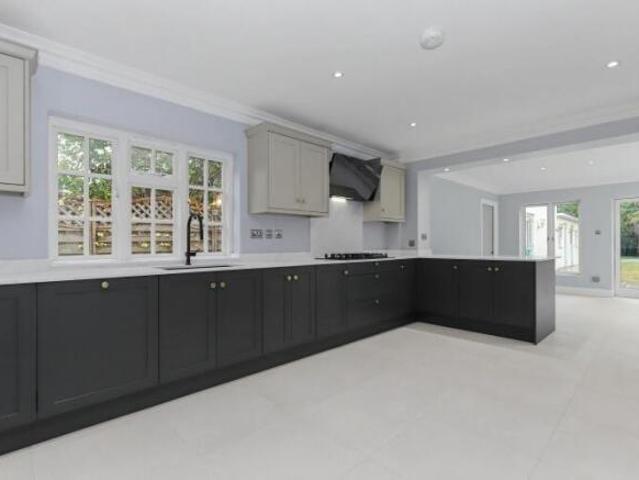 Farm for rent in The Slade, Oxfordshire