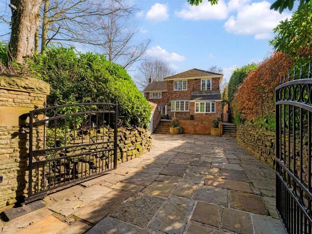 House for sale in Wilmslow Park, Wilmslow
