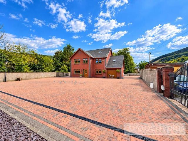 House for sale in Treherbert