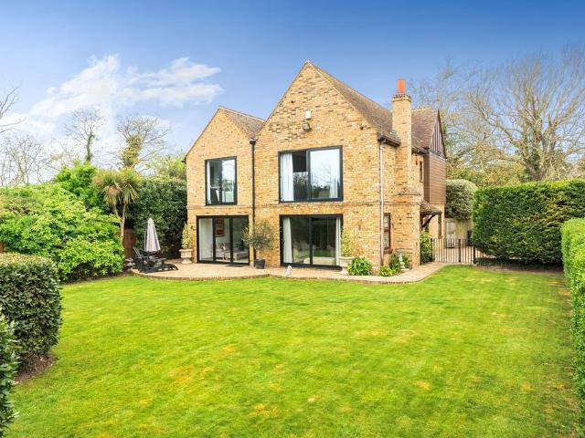 House for sale in Minster, Acol