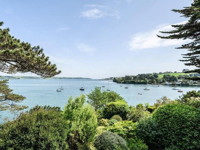 House for sale in Feock, Cornwall