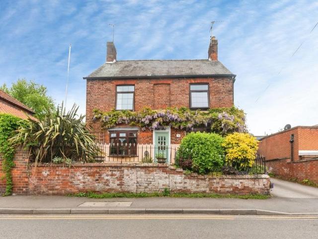House for sale in Alverton, East Midlands