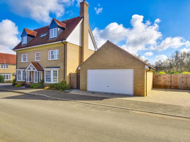 House for sale in Duton Hill, Essex