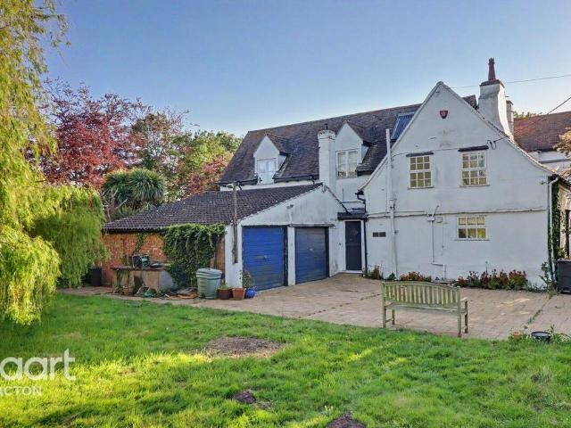 House for sale in Little Oakley, Dale Hill
