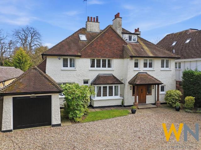 House for sale in Hutton Mount, Navestock Side
