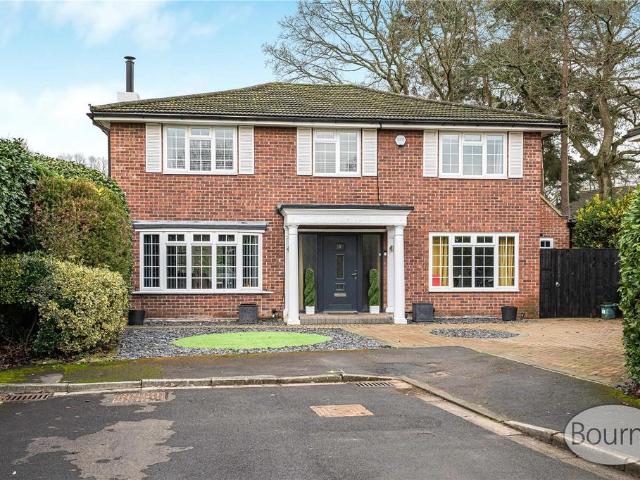 House for sale in Maybury Estate, Woking