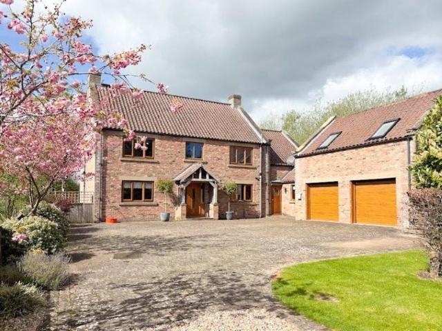 House for sale in Kirkbymoorside, Kirkby Mills
