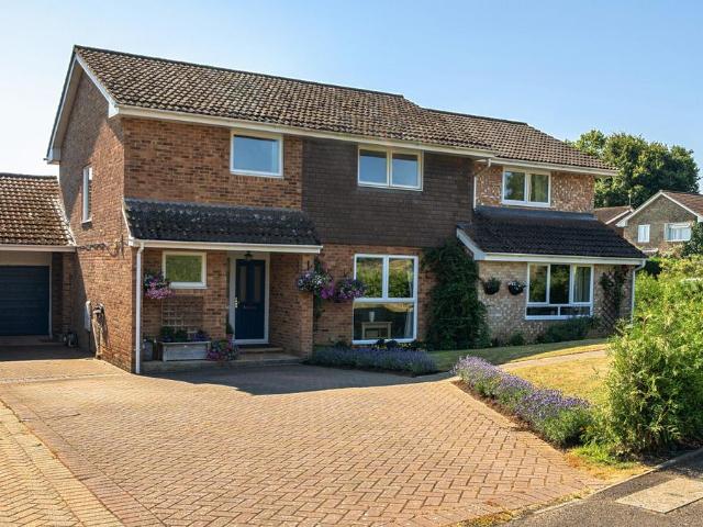 House for sale in Barton Stacey, Hampshire