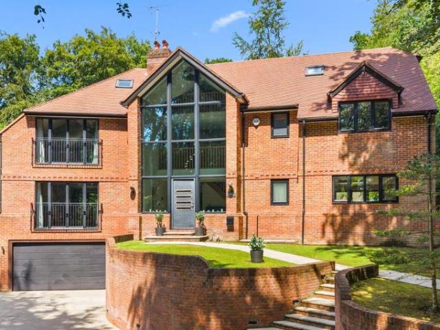 House for sale in Tylers Green, Buckinghamshire
