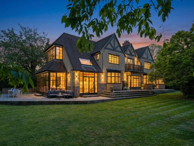 House for sale in St Albans, Five Acres