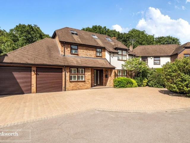 House for sale in Cufaude Village, Priest Down