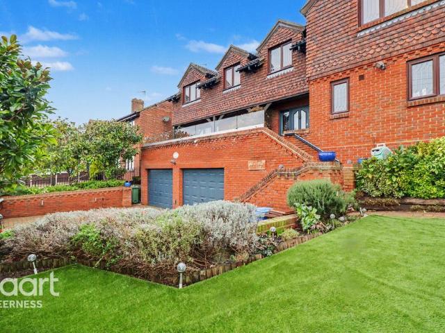House for sale in Merryman's Hill, Swale