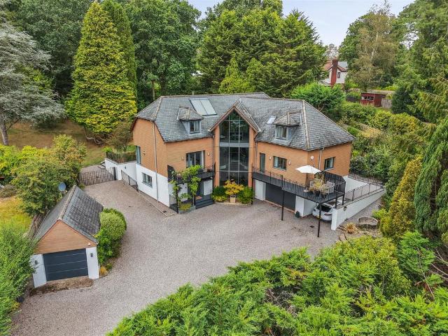 House for sale in West Hill, Budlake