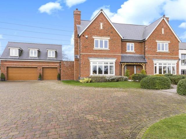 House for sale in Aldridge, West Midlands