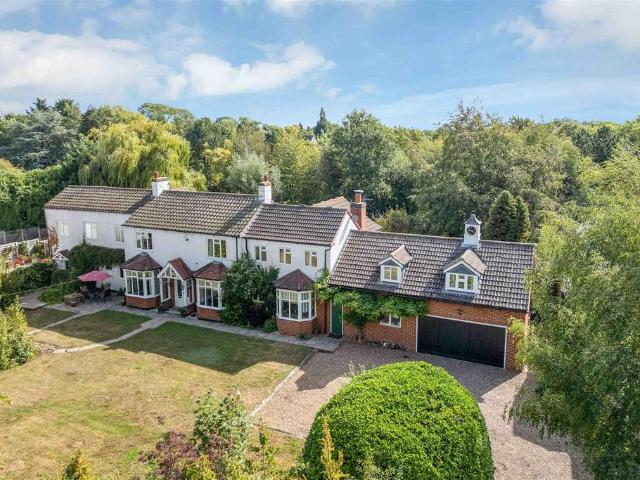 House for sale in Brentingby, Leicestershire