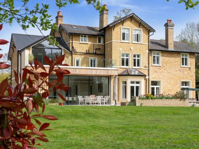 House for sale in Old Malden, Greater London