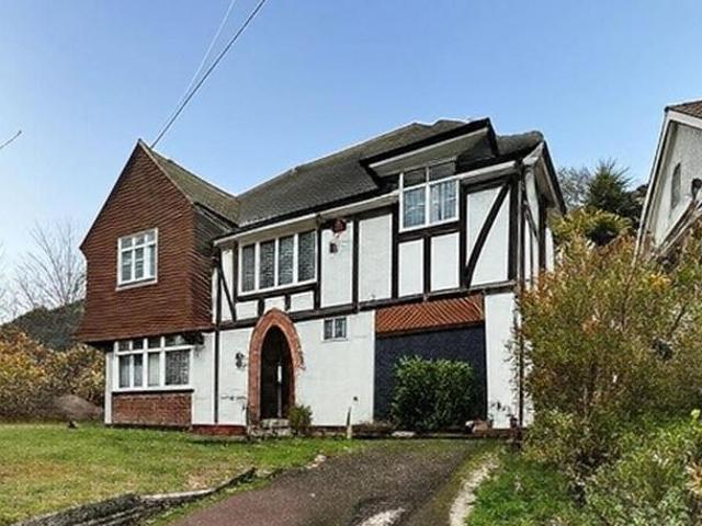 House for sale in London Borough of Croydon, Purley