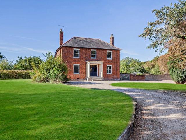 House for sale in Chipping Hill, Essex