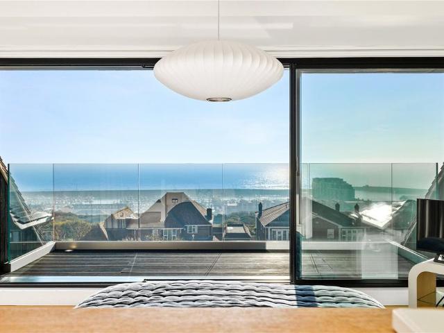 House for sale in Brighton Marina Village, Roedean