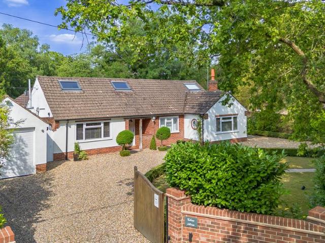 House for sale in Cray's Pond, South Oxfordshire