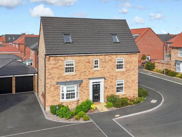 House for sale in Barton In Fabis, East Midlands
