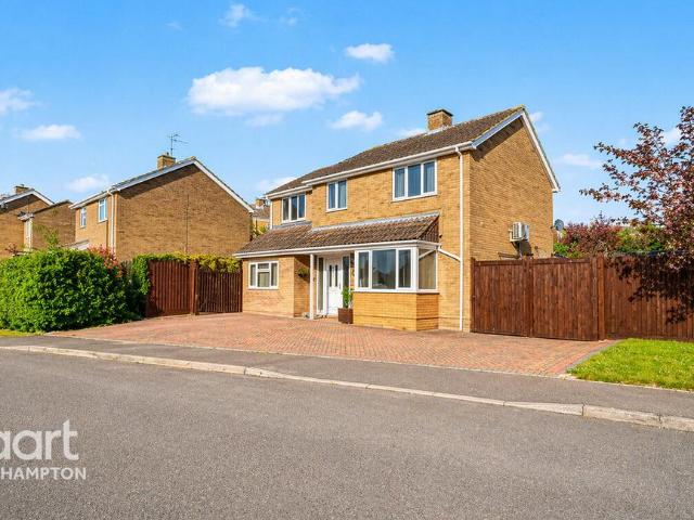 House for sale in Rushden