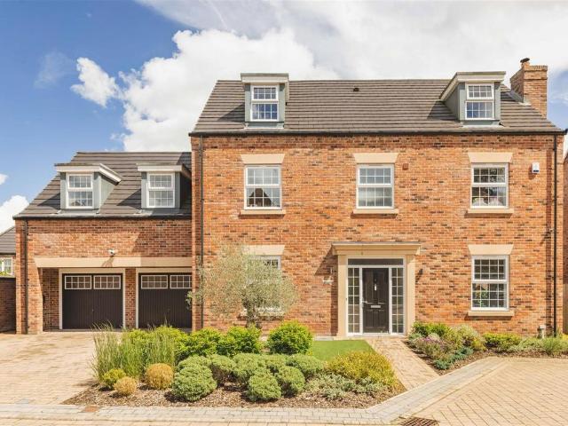 House for sale in Weetwood, West Yorkshire