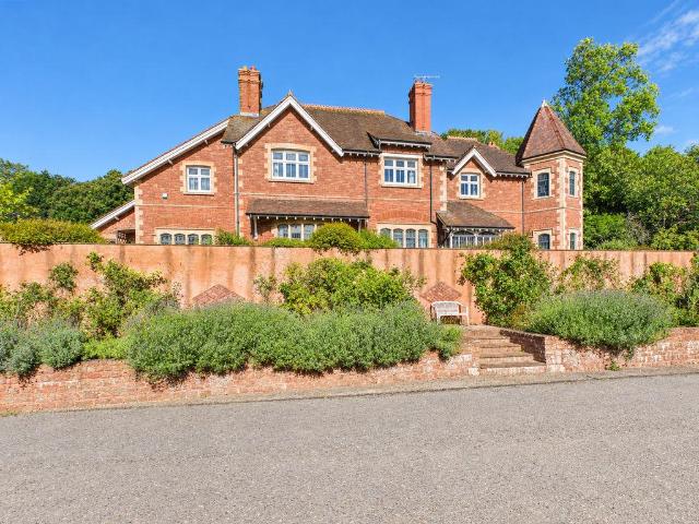 House for sale in Yarde, Monksilver