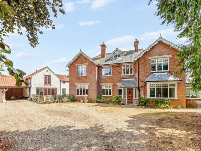 House for sale in Acle, Crostwick