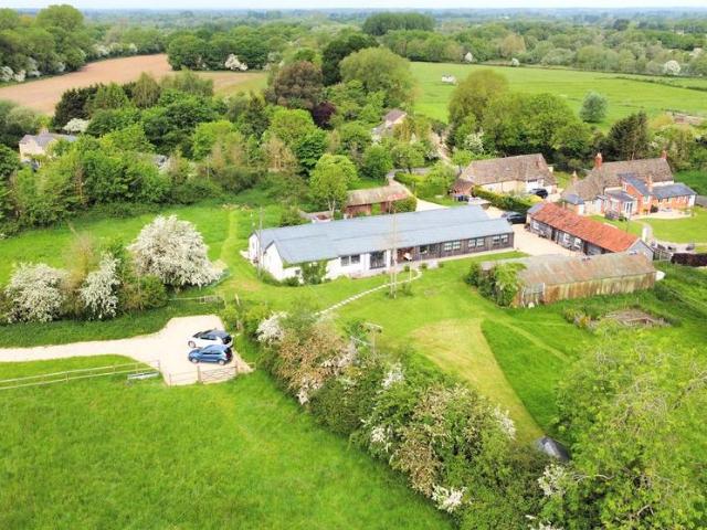 House for sale in Ashton Keynes, Wiltshire