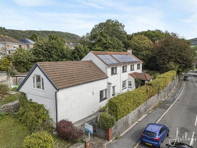 House for sale in Baglan