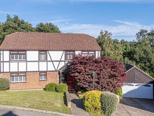 House for sale in Tilekiln, Guestling Green