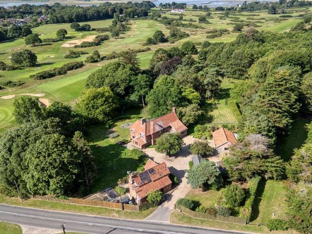 House for sale in Eastbridge, Suffolk