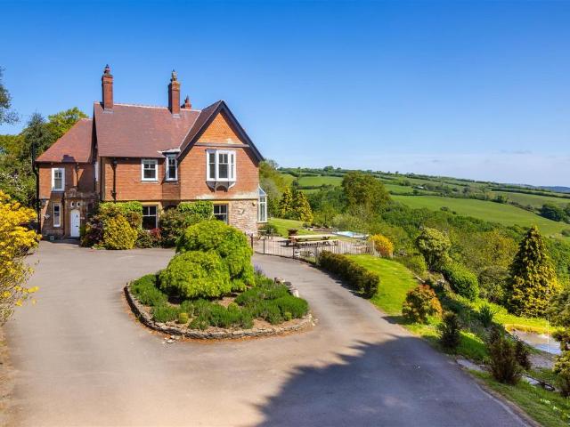 House for sale in Cutcombe, Somerset