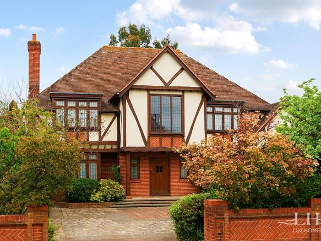 House for sale in Emerson Park, Greater London