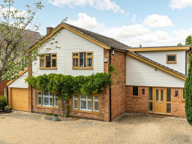 House for sale in Dunstable, Bedfordshire