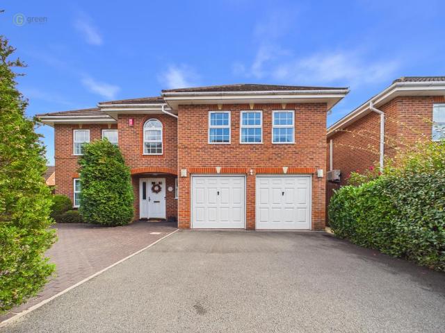 House for sale in Walmley, Sutton Coldfield