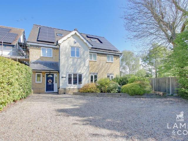 House for sale in Frinton and Walton, Dale Hill