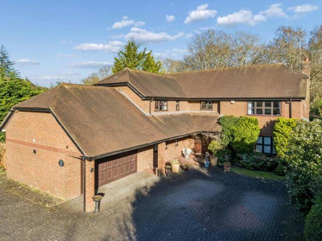 House for sale in Farnham Common, Buckinghamshire