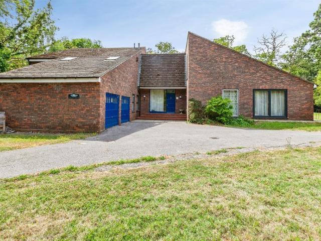 House for sale in Clewer New Town, Windsor