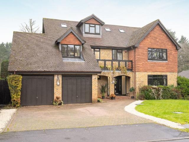 House for sale in Sunningdale