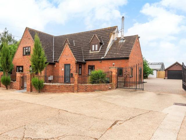 House for sale in Bedford