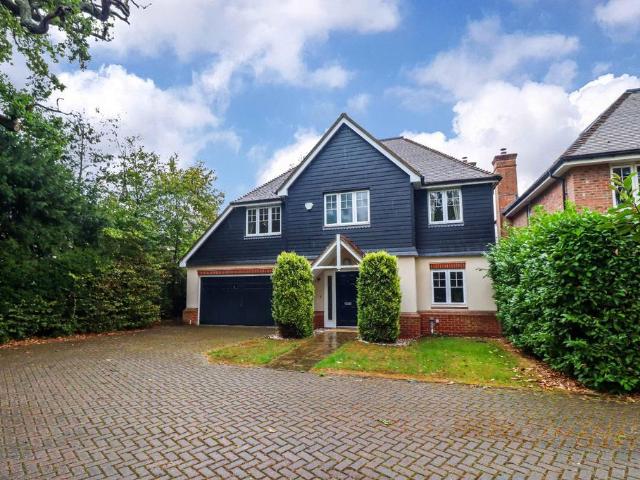 House for sale in Beaconsfield, Penn Bottom