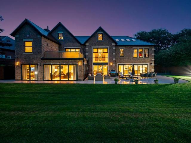 House for sale in Formby, Freshfield