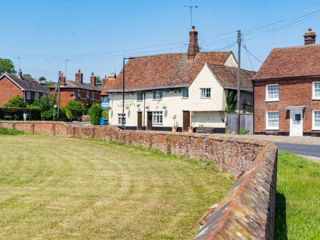 House for sale in Chelmondiston, Suffolk