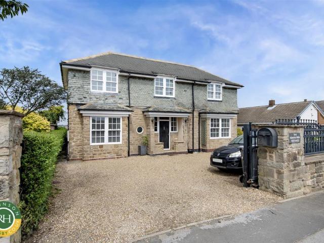 House for sale in Harlington, South Yorkshire